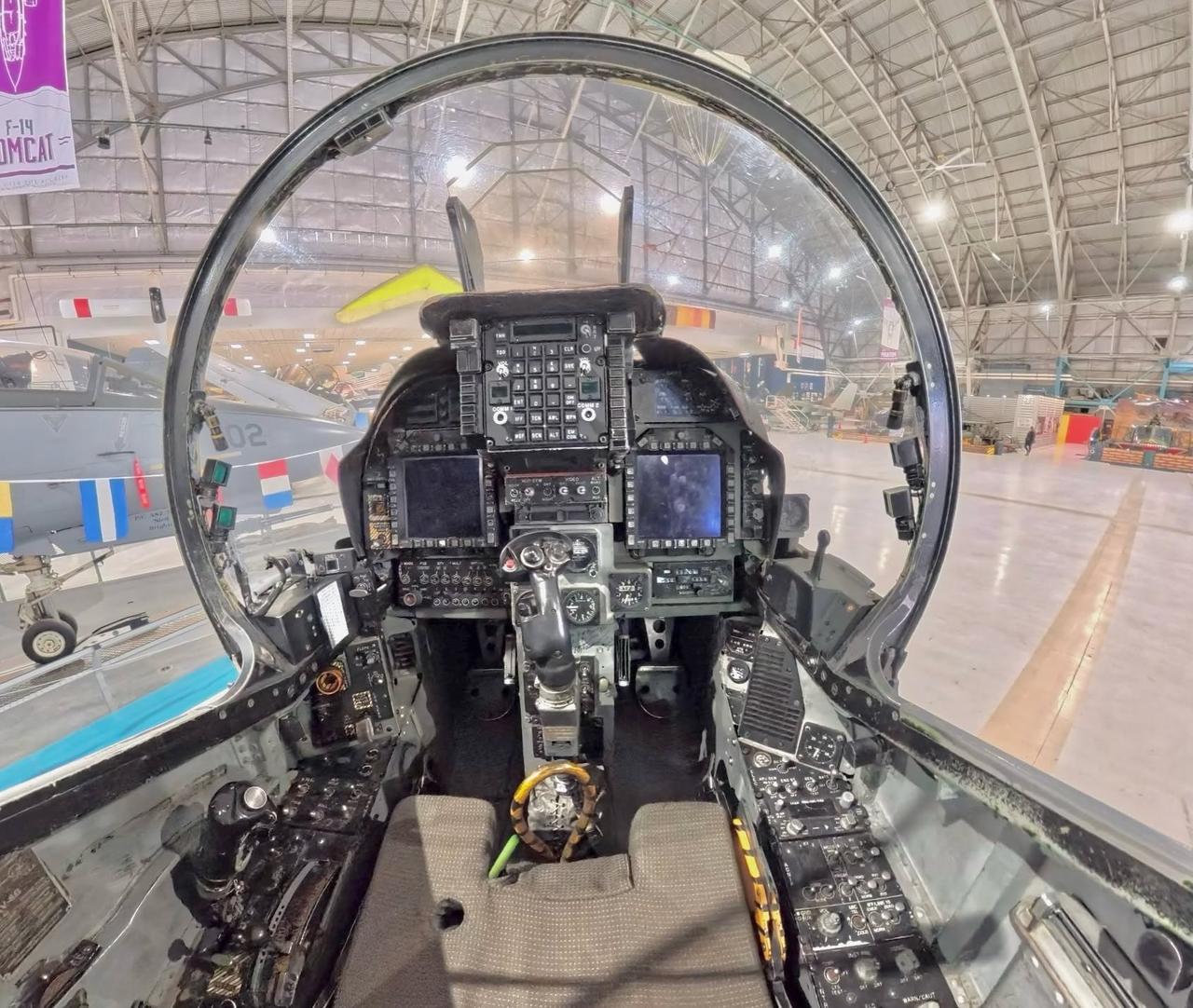 麦道AV-8B“鹞”II现陈列于美国科罗拉多州的落基山之翼航空航天博物馆（Win