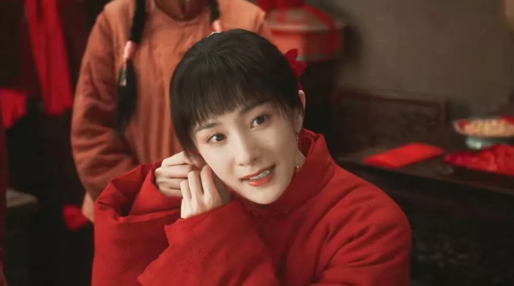 我发现一个有趣的“玄学”现象：无论杨幂在一部影视作品中是主角还是配角，只要她参演