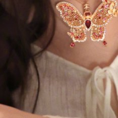 angelababyangelababy一万份的欢喜，每一份都与你有关，世界