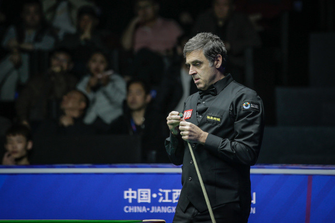 塔猜亚追平奥沙利文2026斯诺克世界公开赛决赛正在进行。第一阶段，在奥沙利文4