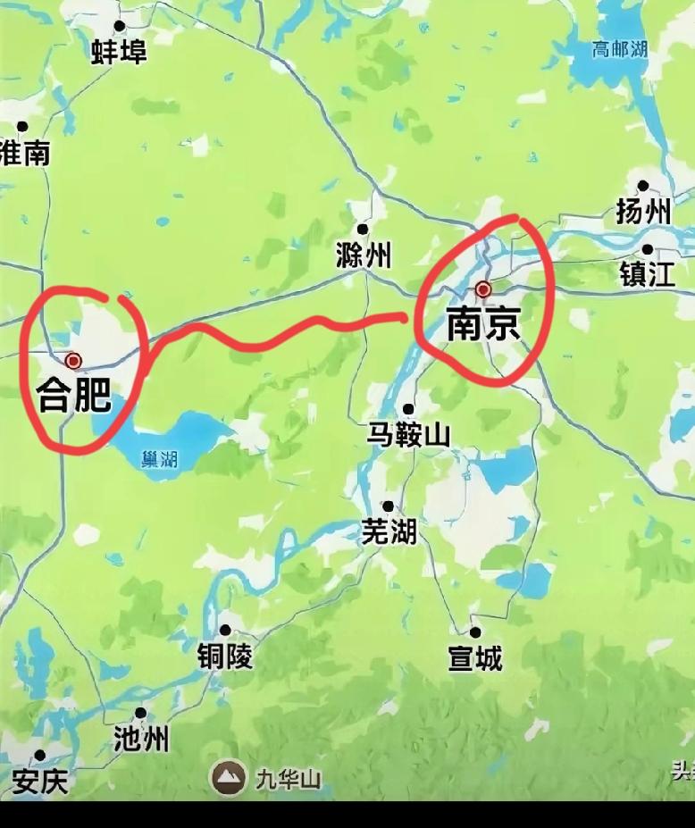 南京和合肥的地理位置挺有意思，一东一西，相距150公里左右，可以说是省会中比较近