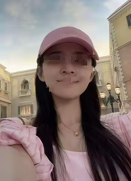 只要她离婚，如果想打工，肯定Offer接到手软。如果去当女主播，轻轻松松粉丝百万