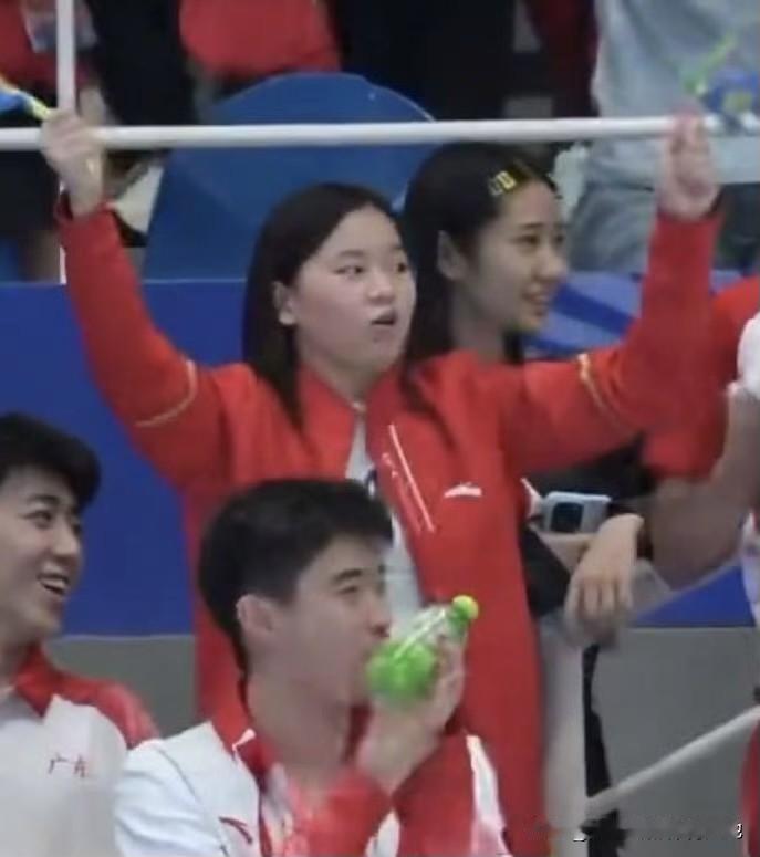 陈芋汐如今水平和状态确实超班，能在现场观赏他她的表演是一种享受……全红婵如此兴奋