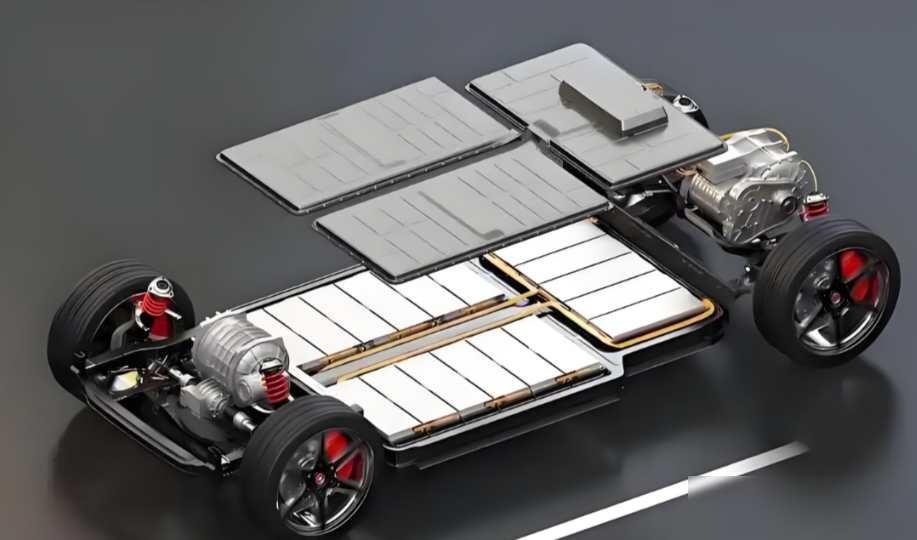 一觉醒来，燃油车天塌了比亚迪固态电池装车测试充电12分钟，续航150…