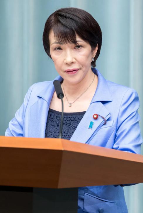 这下子尴尬了！一般情况下，日本选举出了首相，中国作为邻国，就会第一时间致电祝贺，