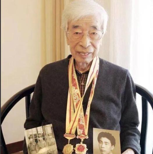 1948年，日本人砂原惠改名换姓化名张荣清，并谎报中国国籍，加入解放军，在辽沈战
