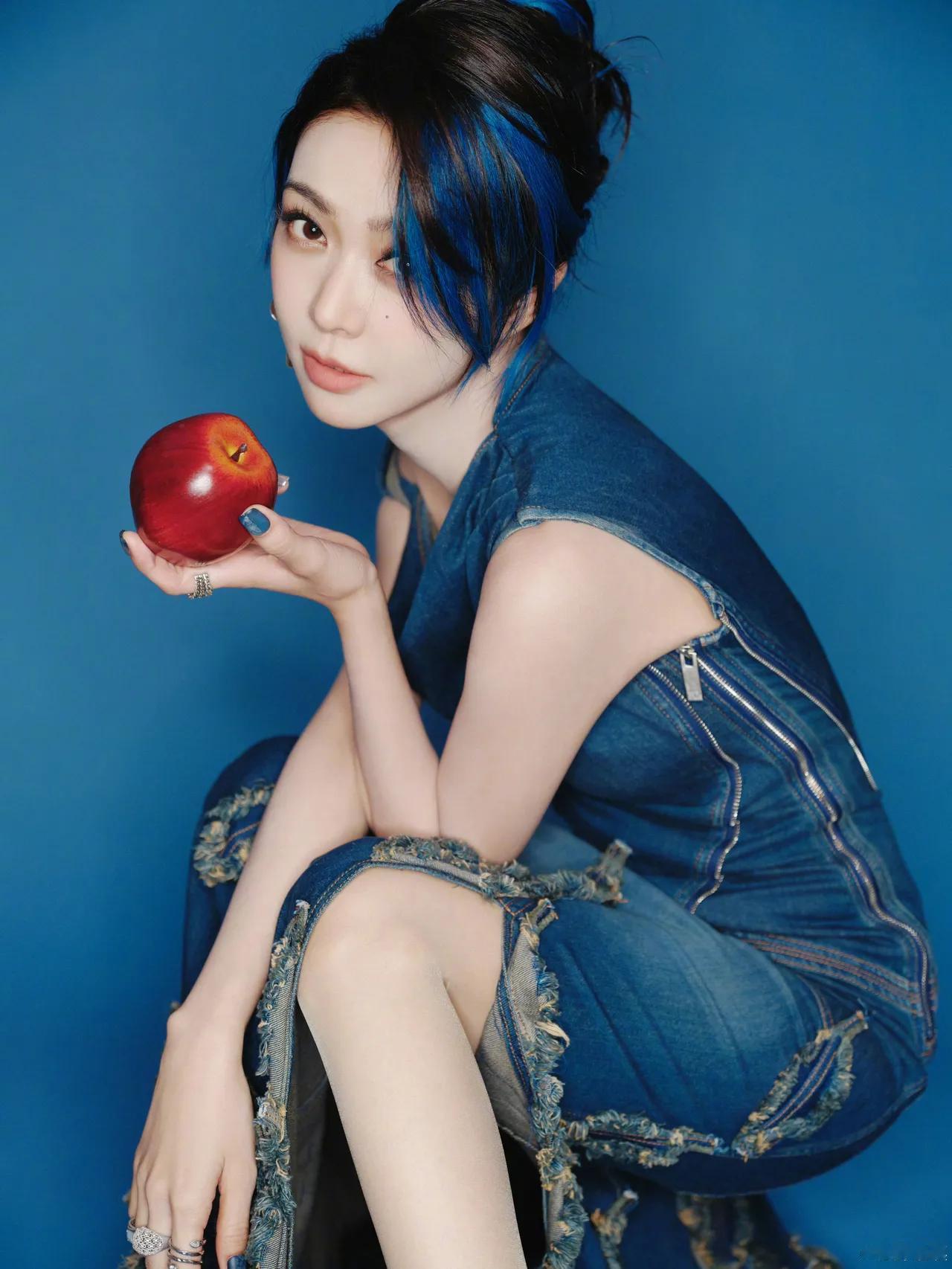 薛凯琪年轻时候特别纯真