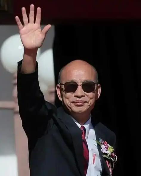 台“立法机构”负责人韩国瑜正式宣布，4月27日，韩国瑜第三次召集朝野协商“防