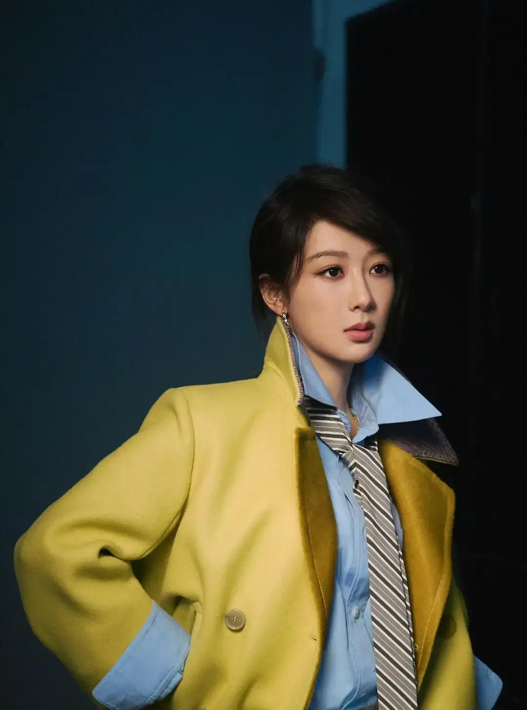 顶级明星真正厉害的，从来不是热搜。是下面这套流水线。你看杨紫新剧。锦