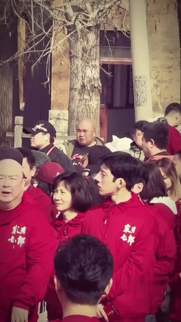 井柏然帅，高圆圆美，可是满眼里全都是“吉吉国王”刘冠麟，不为别的，刘冠麟这笑容实