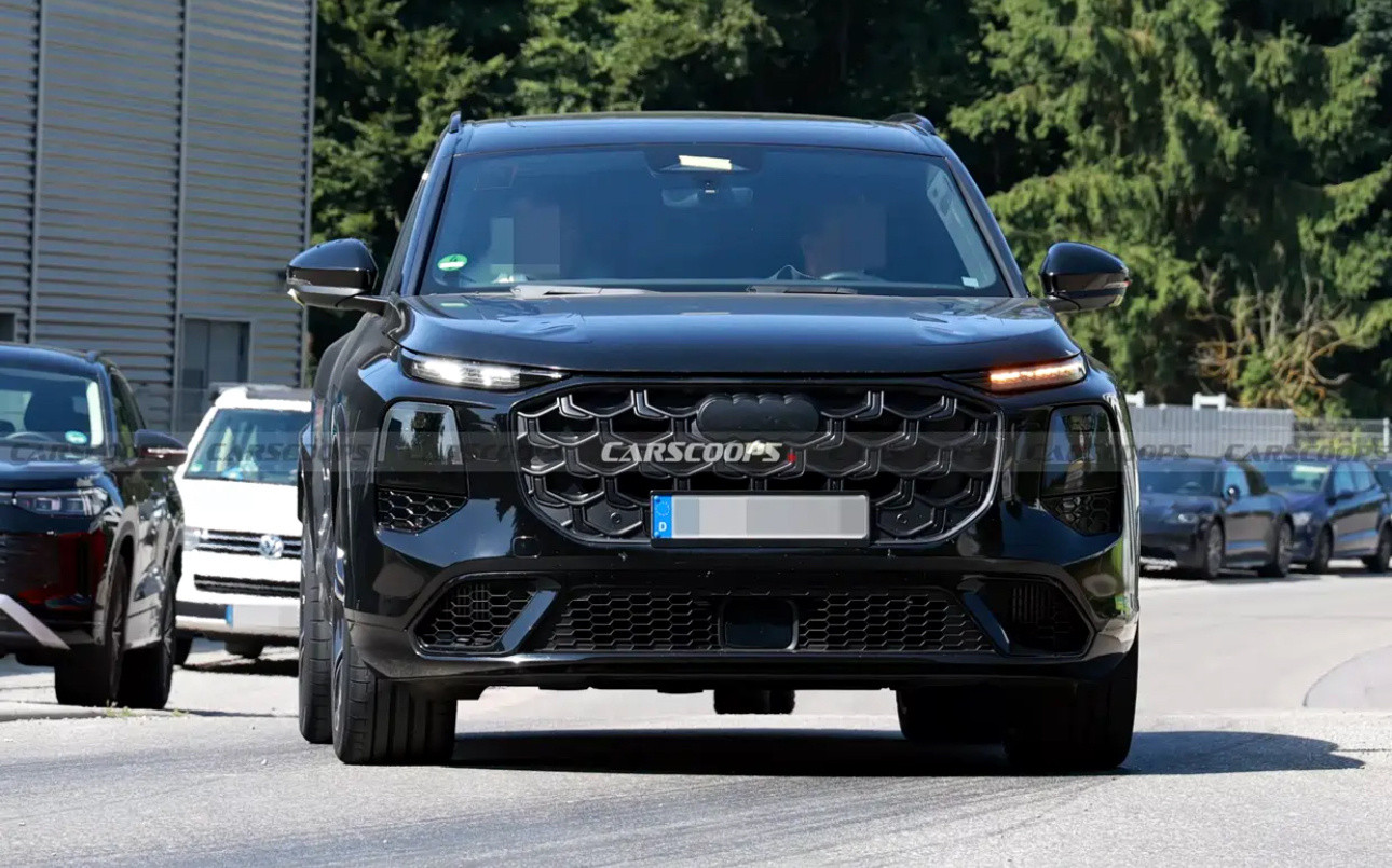 全新奥迪Q7长这样！高性能版SQ7低伪装谍照曝光！比现款的好看，前脸设计更加饱