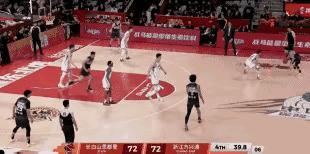 长白山恩都里大将曾繁日真是霸气十足！在今天长白山恩都里主场迎战浙江方兴渡的比赛中