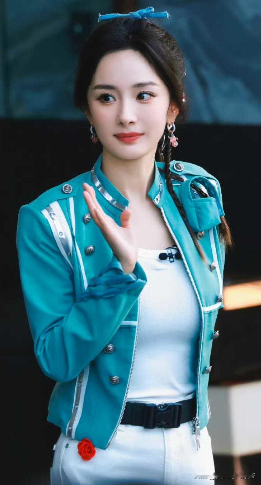 时尚美女，喜欢吗？