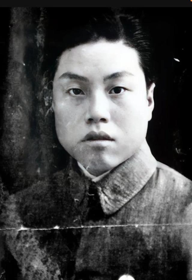 《沉默的荣耀》吴石牺牲后两月，蒋介石下令，26岁副官王正均被杀。一九五零年马