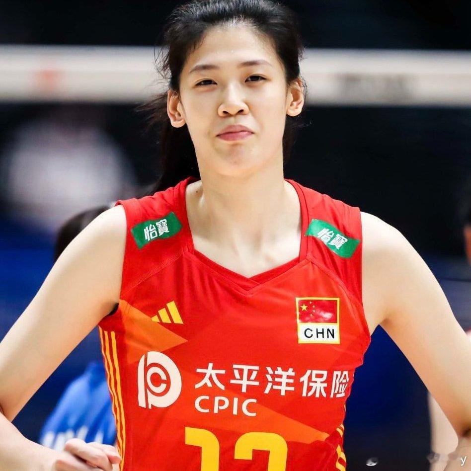 土媒曝伊萨奇巴希特对李盈莹和安娜·斯姆雷克发起转会攻势🇹🇷土耳其女排联赛赛