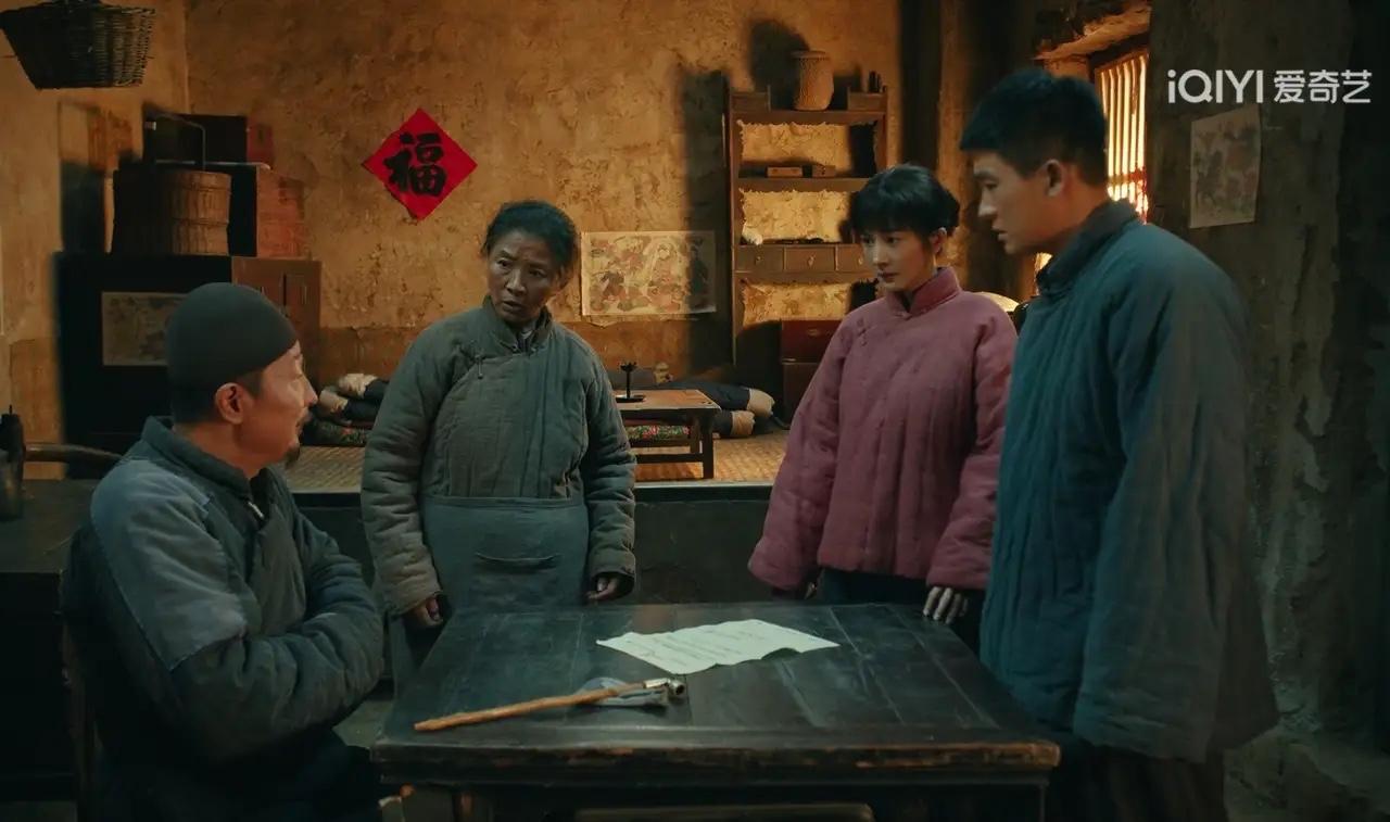 林永健56岁，迟蓬66岁，两个人演夫妻没有违和感。杨幂38岁，欧豪32岁，但是