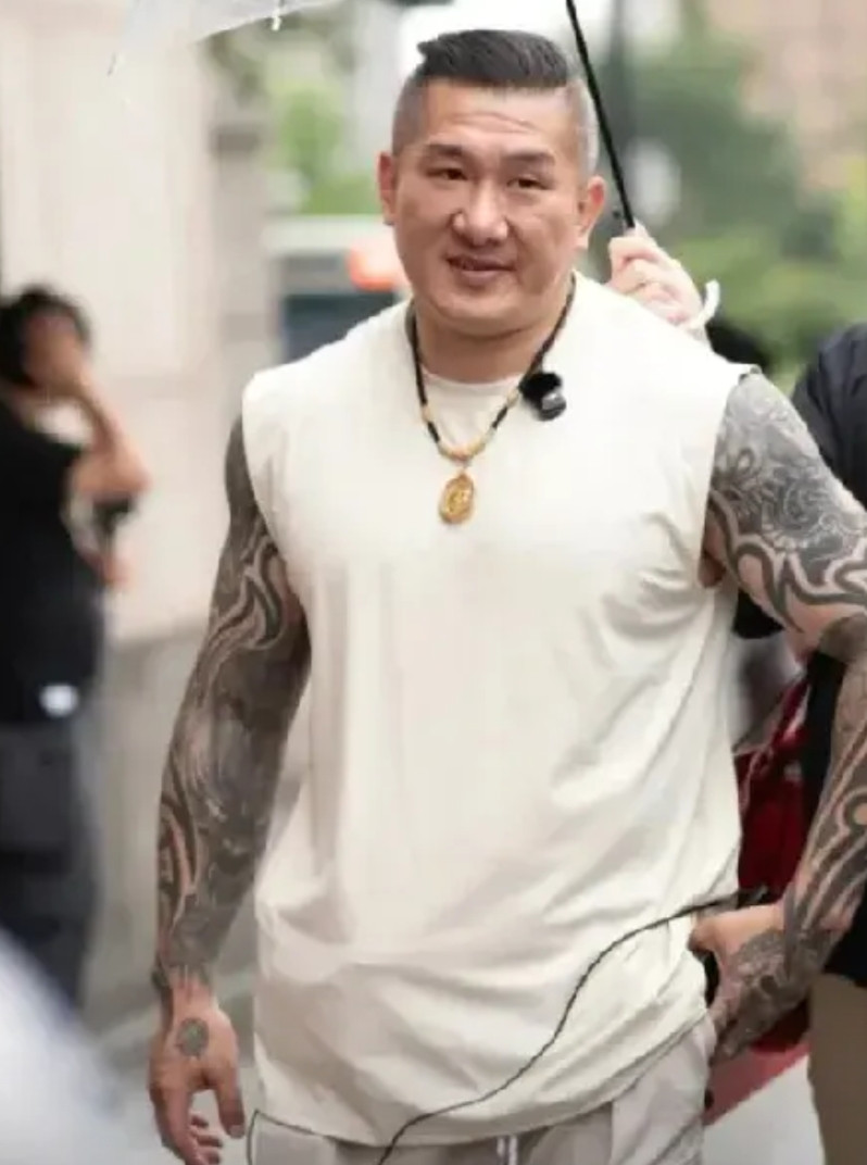 终于搞清楚了为啥馆长深圳行的热度不如上海原因很简单，明眼人都看得出来