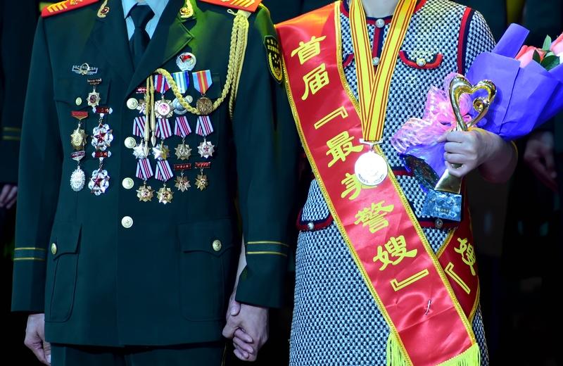 魏诗卉能取得导弹女神与她丈夫的的支持是分不开的，现在说“军功章有魏诗卉的一半，也