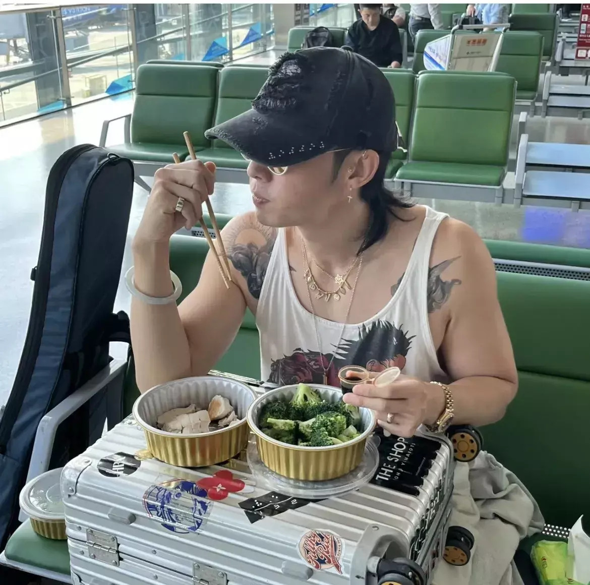 大明星吃的也太寒酸了吧。