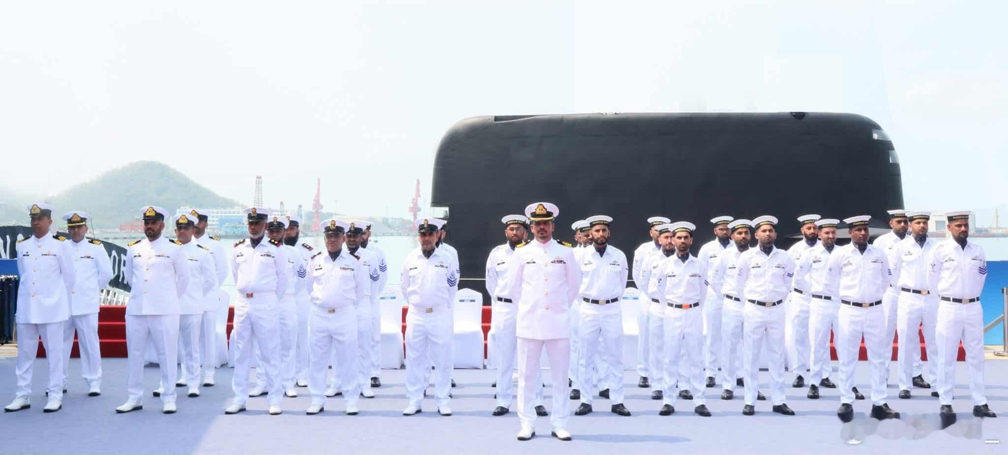 《海军新闻》：巴基斯坦海军宣布在中国三亚举行首艘Hangor级潜艇PNS/MH