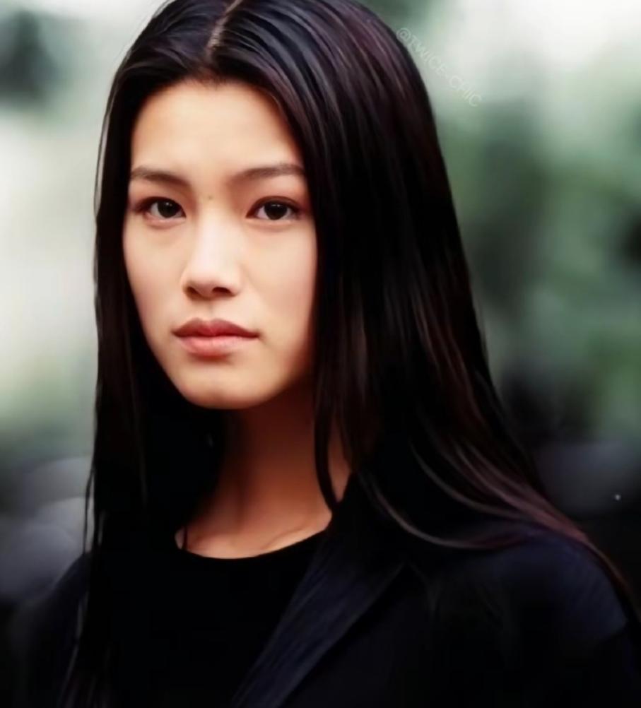 于娜复出这件事，最让人感慨的不是女神变样了而是她终于敢把最狼狈的一段讲出