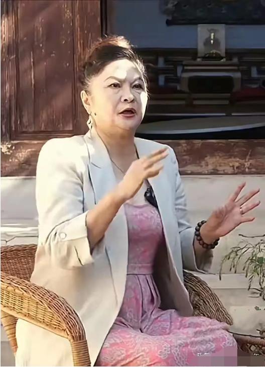 大家还记得这个80年代曾经红极一时的女演员吗？她是土生土长的山西人，人长得漂亮大