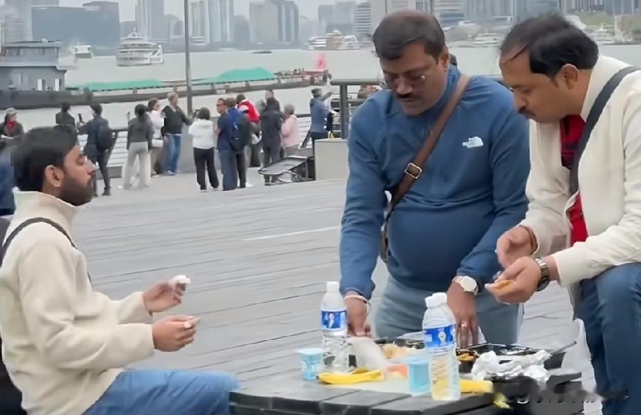 非洲裔也好，印度人也罢，他们来中国，我并不真的担心。真正让人担心的是个别国人，媒