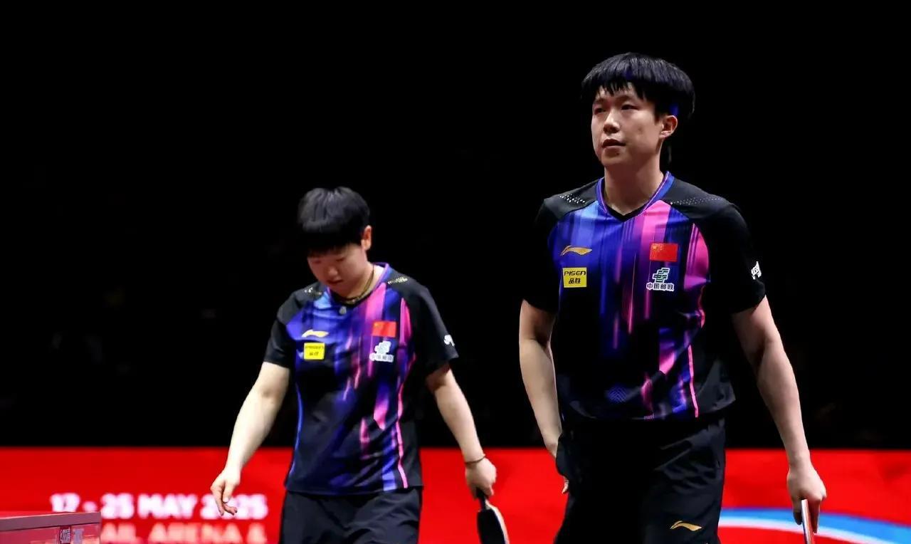 多哈世乒赛莎头组合混双冠军，3一1吉村真晴一大藤莎月。11一7，11一8，7一1