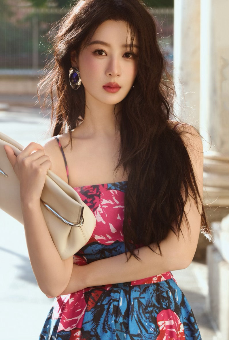 小吊带香香的～心情美丽🥰