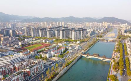 别看它名气不如杭甬高校大，但这所学校近两年上升势头特别猛，2024年刚拿下硕士学
