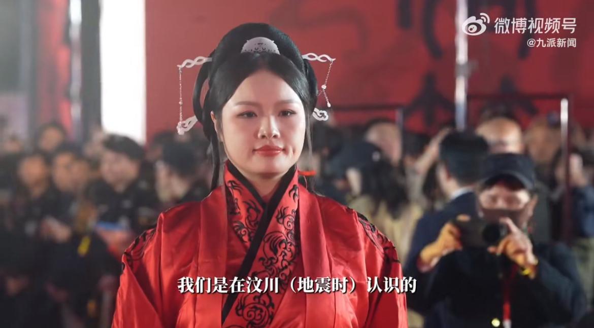 四川青川的一场大地震，让十岁的刘喜美被困在坍塌的楼房废墟里。黑暗中满是尘土和死寂