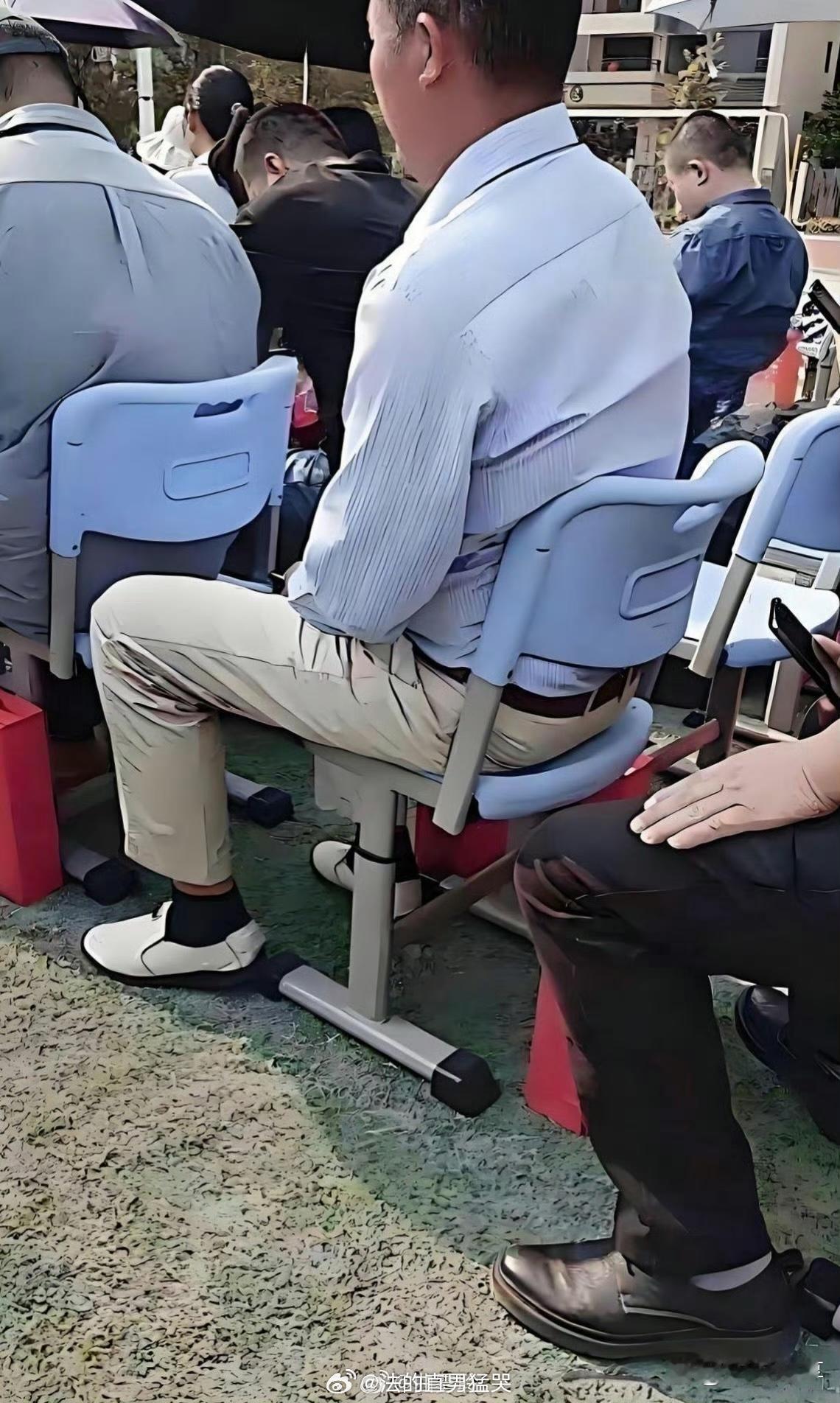 这学生真给家长长脸了