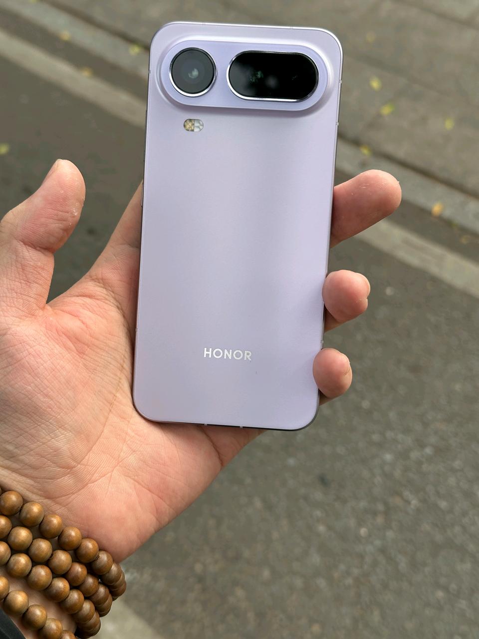 继iphoneAir、华为Mate70Air、摩托罗拉X70Air后，荣耀