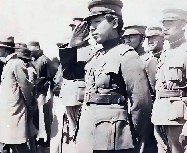 1925年11月，郭松龄在滦州起兵反奉后，奉系军阀首领张作霖为此惊恐万状，悬赏缉