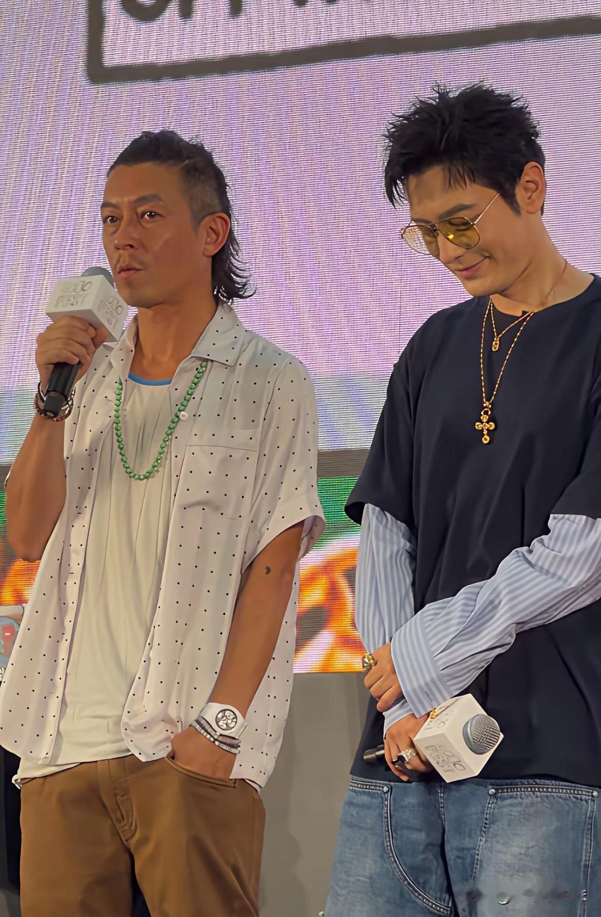 最近这张照片火了很多人拿比较陈冠希和黄晓明他们两个是同龄人但是，看起来却“
