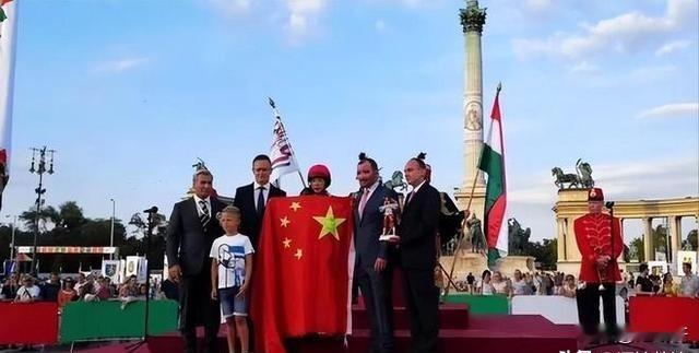 目前全世界只有六个国家和中国结成了“全天候战略伙伴”的关系。这六个国家各有来头，