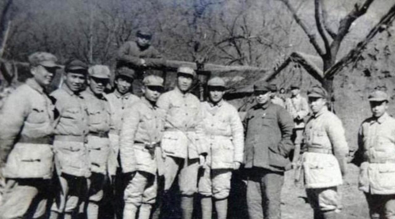 1949年4月，第4兵团参加渡江战役，作战科长彭一坤“擅作主张”，将兵团副司令的