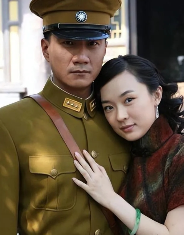 1927年，26岁张学良调笑小姑娘：“你喜不喜欢我？”小姑娘娇羞点头，他笑了：“