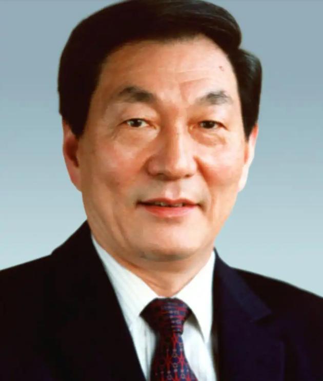 1998年，朱镕基发火批评："人命关天，百年大计，千秋大业，竟搞出这样的豆腐渣工