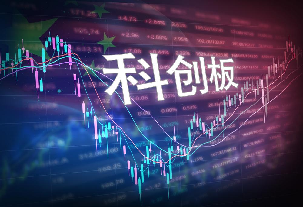 从首富到被执行人！看3位大佬兴衰，懂反向消费要义有一个准到可怕的天道规律，说