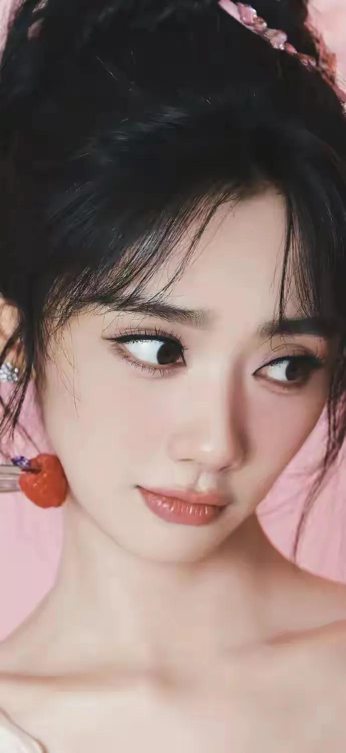 请用一句话概括一下，什么是幸福对幸福的感悟幸福是什么恋爱中的情侣，应该天天联