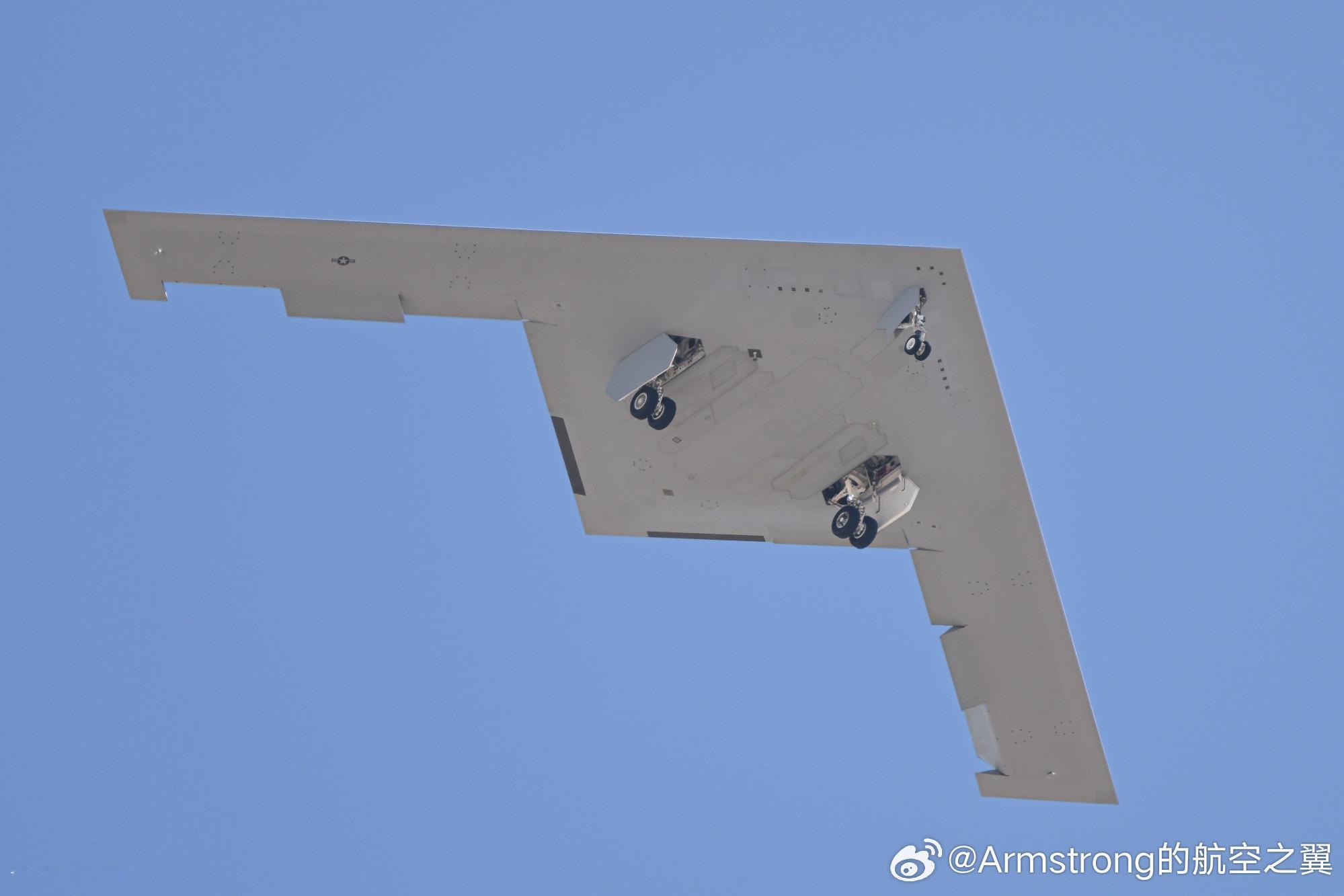 B-21试飞新图，一架有空速管一架没有烽火问鼎计划