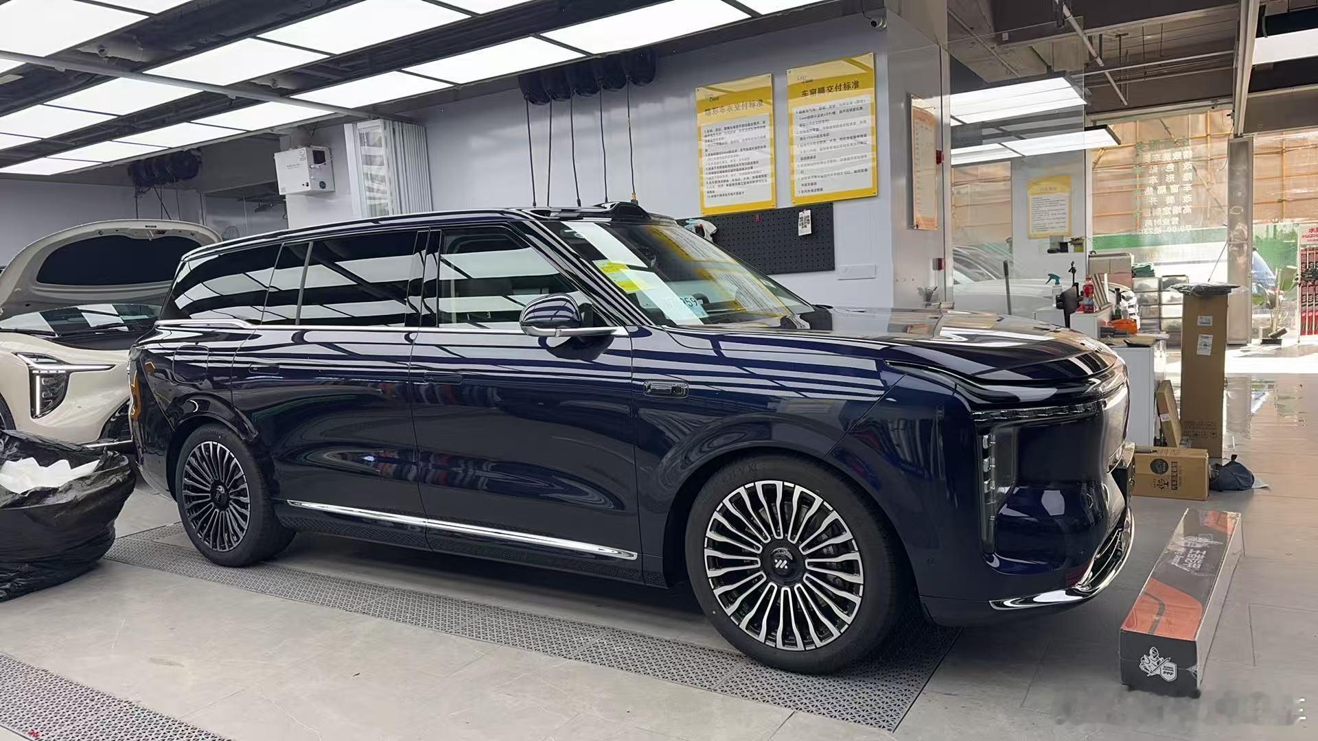 响边社：LS7秽土重生版“2026款智己LS8纯电”（外观内饰将不同于增程版，