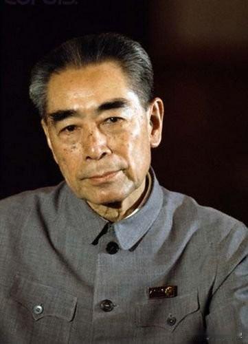 1961年，中南海菊香书屋罕见地弥漫着“火药味”，两位并肩作战了几十年的老战友