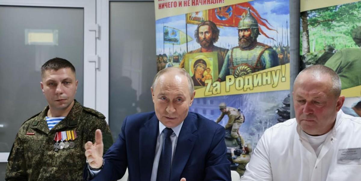 红军城明明已经守不住了,乌克兰和西方国家却死不承认,认为俄军的战报造假,宣称俄军