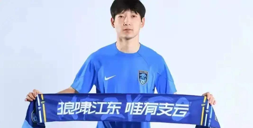 24岁，从中游队跳槽豪门，可能是最坏选择。卢永涛自由身加盟上海海港。数据上