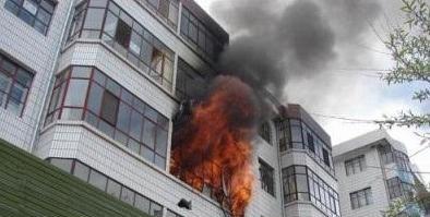 北京，一女子花了280万“捡漏”了一套市场价560万的二手房，准备给儿子当婚房。