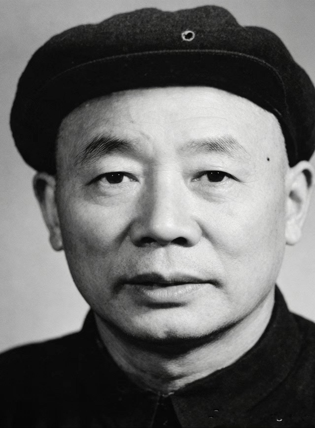 中国人民解放军将领名录之第522位，刘友海（1913一1988）湖北省红安县人。