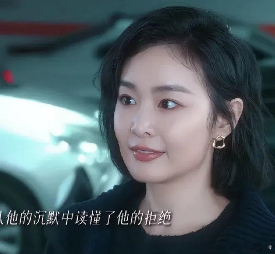 亲爱的仇敌：钟倾城一句哪有什么人间清醒，无非是一个人长大，不得不坚强，道尽多少成