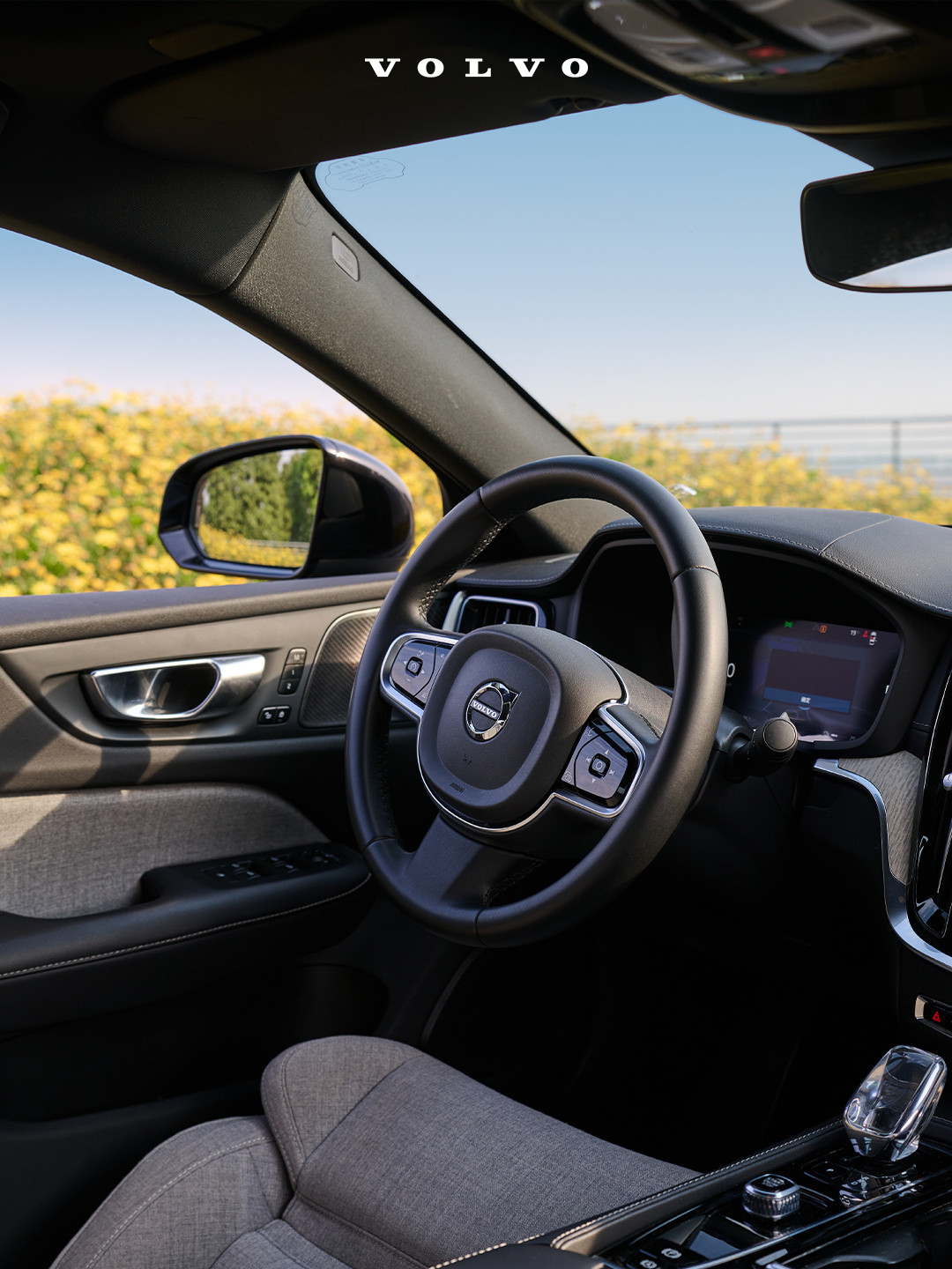 回顾汽车安全发展史，其实就是一部“防弹衣”进化史。从最早的保险杠，到后来普及三点